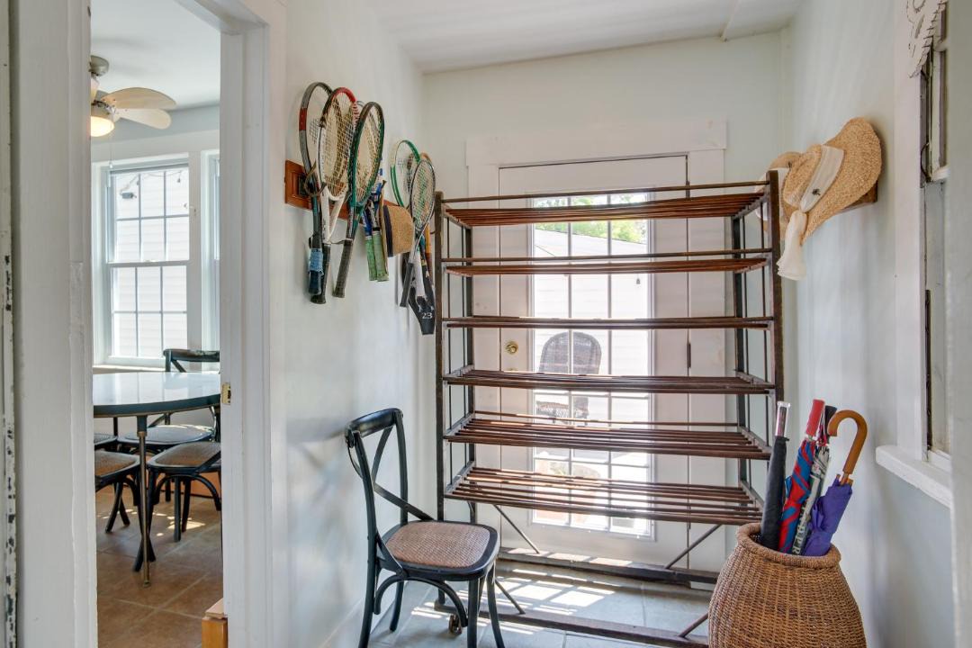 Photo of Livingroom in Hyannis