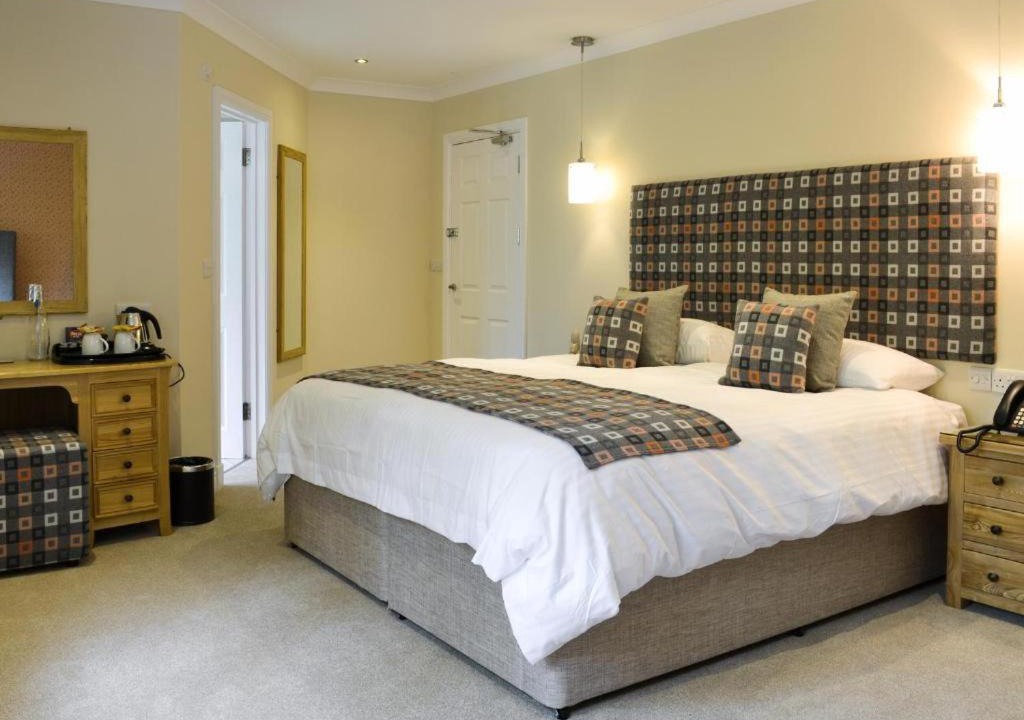 Photo of Others in Newcastle Emlyn