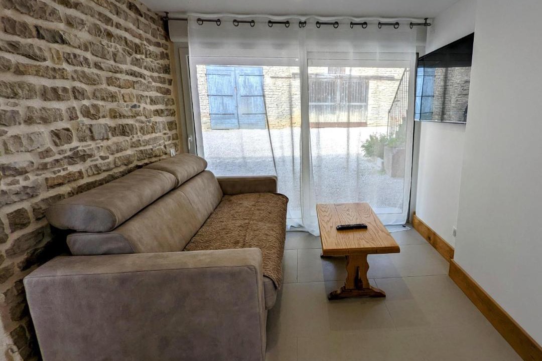 Photo of Livingroom in Fussey