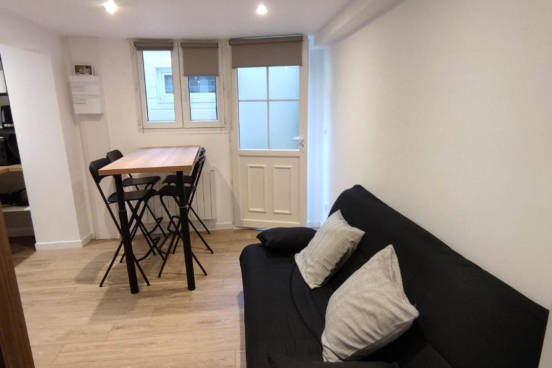 Photo of Livingroom in Deville-les-Rouen