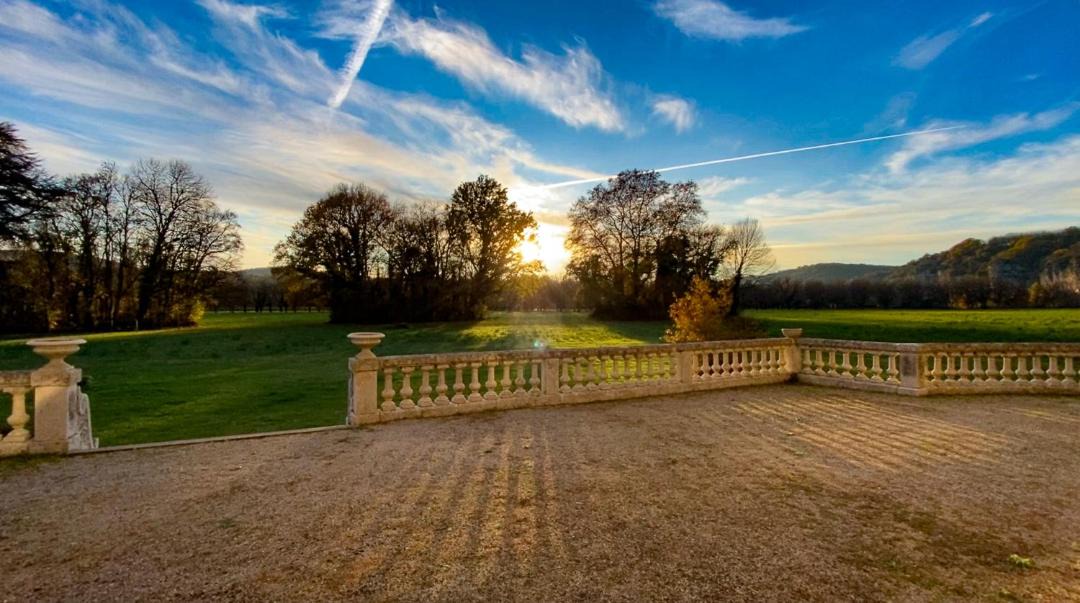 Photo of Others in Martel