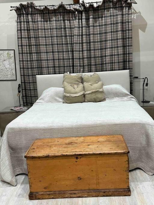 Photo of Bedroom in South Cadbury