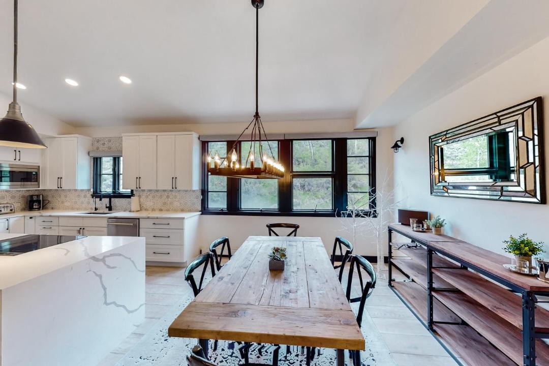 Photo of Kitchen in Highlands Townhomes