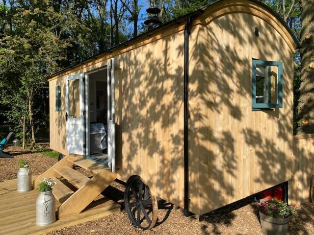 Photo of Others in Lickfold