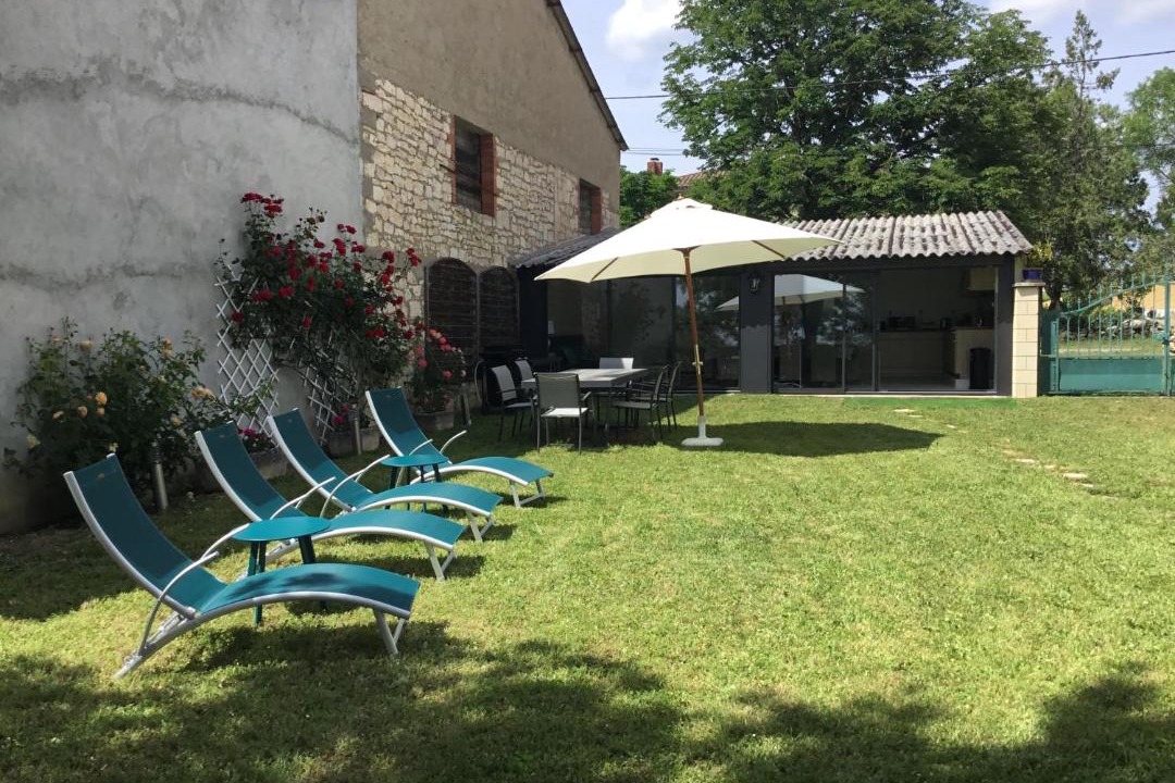 Photo of Buildings in Noailles