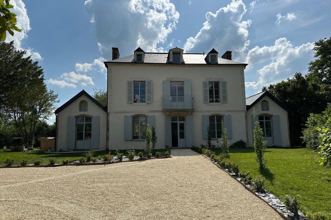 Photo of Others in Epineuil-le-Fleuriel