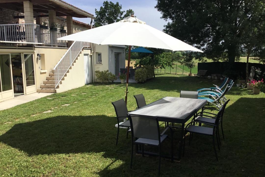 Photo of Others in Noailles