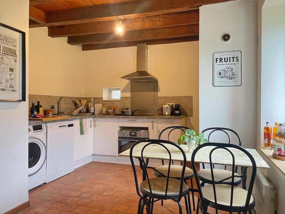 Photo of Kitchen in Saint-Hilaire-Saint-Mesmin