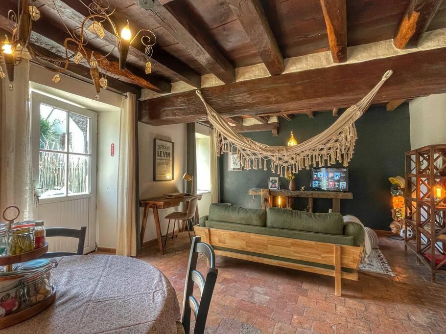 Photo of Livingroom in Saint-Hilaire-Saint-Mesmin