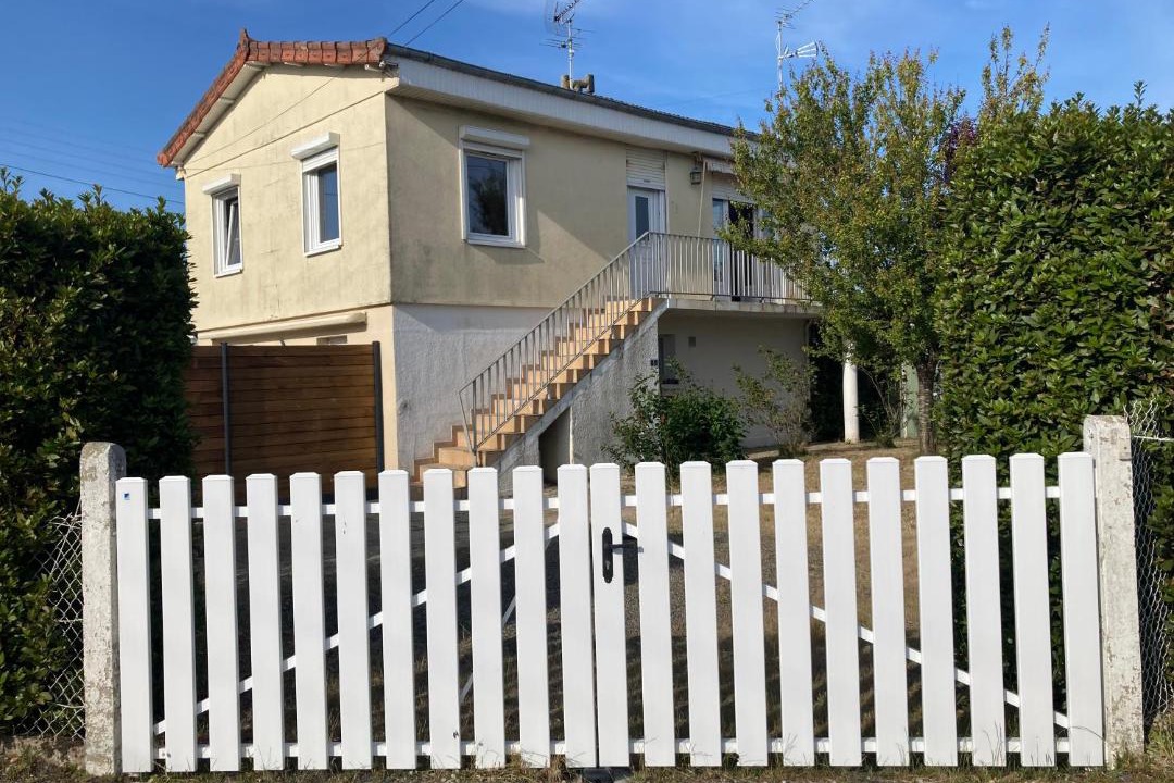 Photo of Buildings in Saint-Martin de Brehal