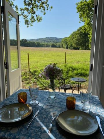 Photo of Others in Lickfold