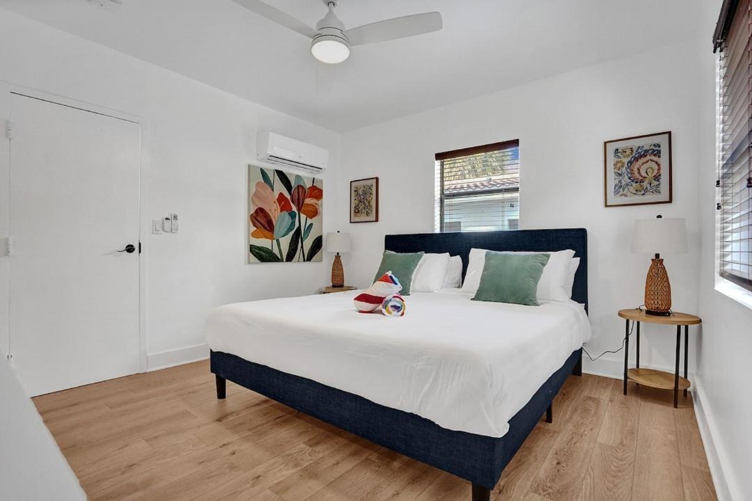 Photo of Bedroom in North Beach