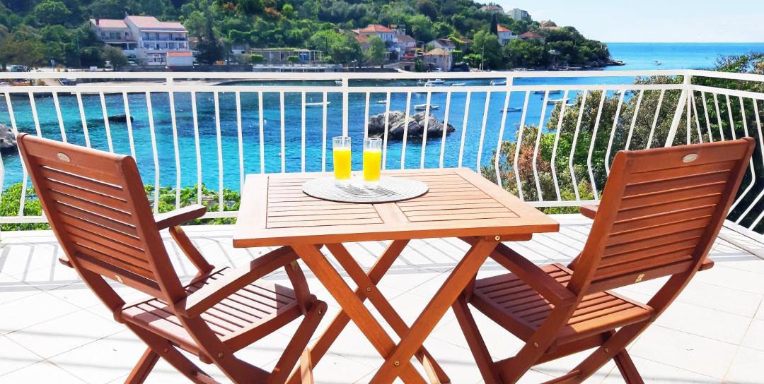 Photo of Patio Balcony in Molunat