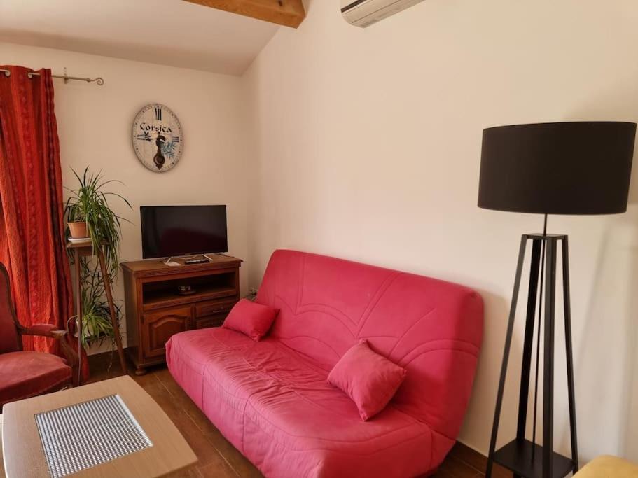 Photo of Livingroom in Saint-Laurent-de-Carnols
