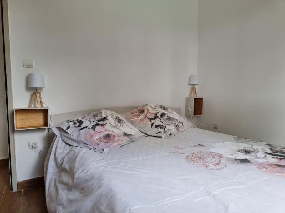 Photo of Bedroom in Saint-Laurent-de-Carnols