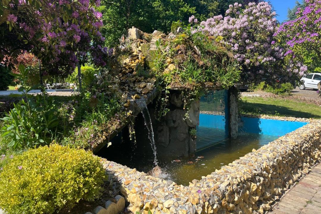 Photo of Others in Moliens