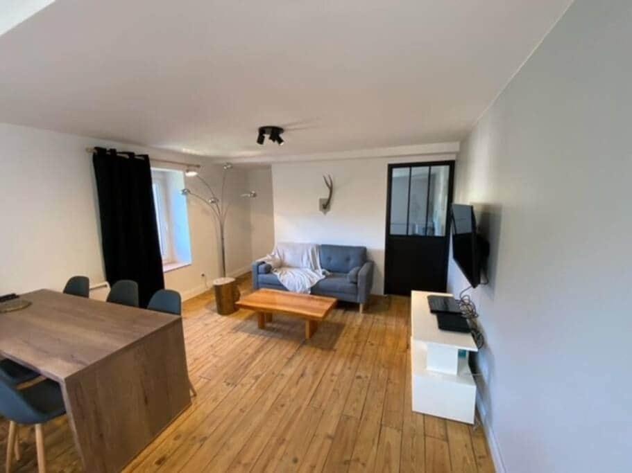 Photo of Livingroom in Savignac-les-Ormeaux