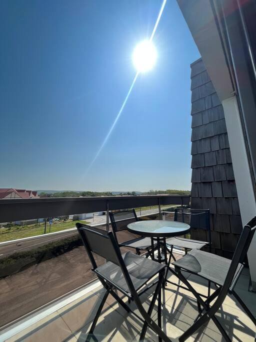 Photo of Patio Balcony in Sainte-Cecile-Plage