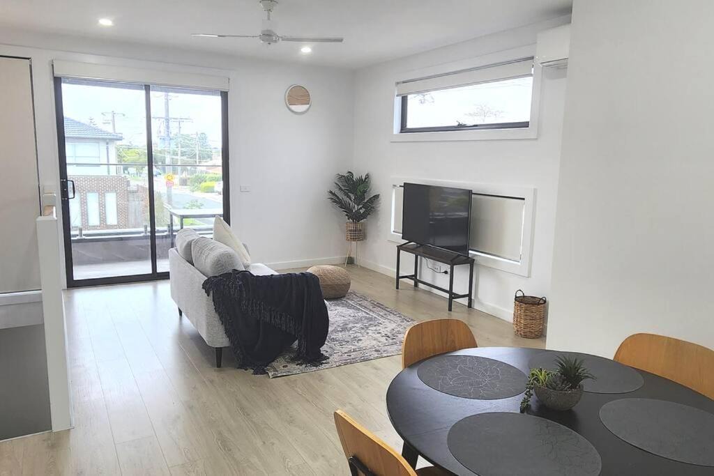 Photo of Others in Sunshine