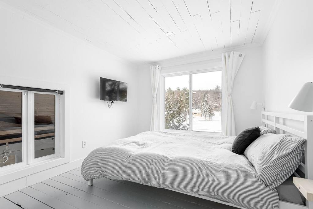 Photo of Bedroom in Saint-Calixte