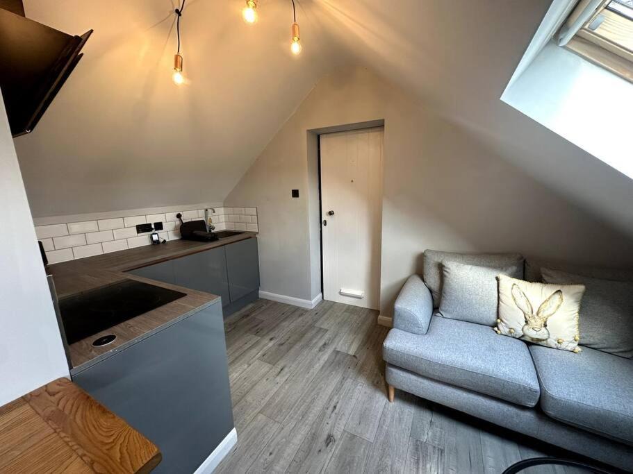 Photo of Livingroom in Street