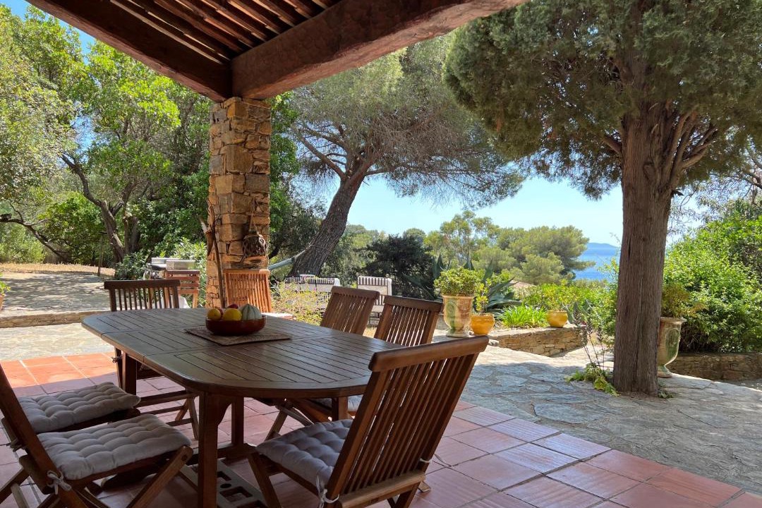 Photo of Patio Balcony in Rayol-Canadel-sur-Mer