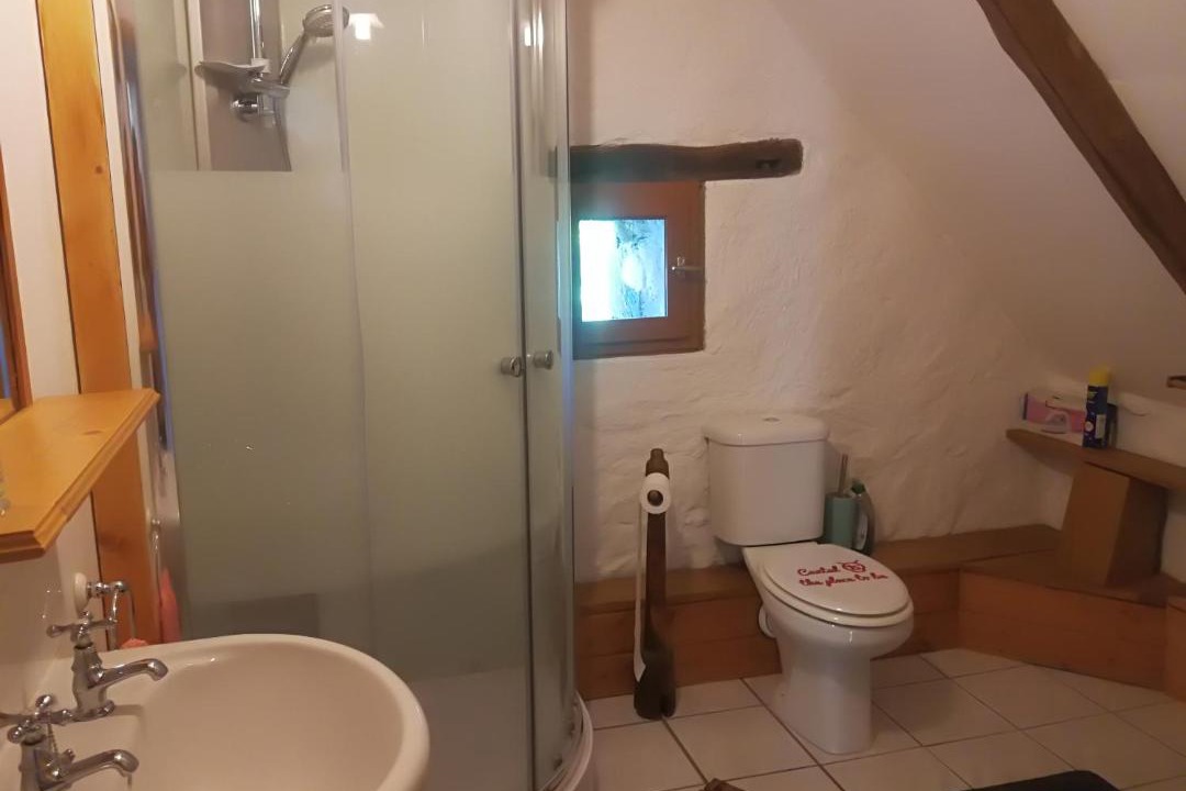 Photo of Bathroom in Pleaux