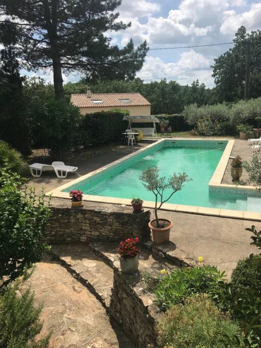 Photo of Outdoor in Saint-Laurent-de-Carnols