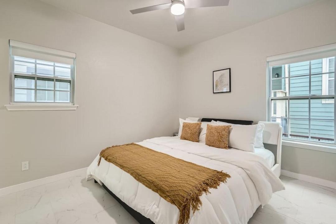 Photo of Bedroom in Foster Heights