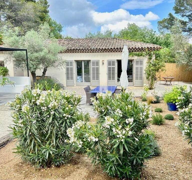 Photo of Buildings in Valbonne