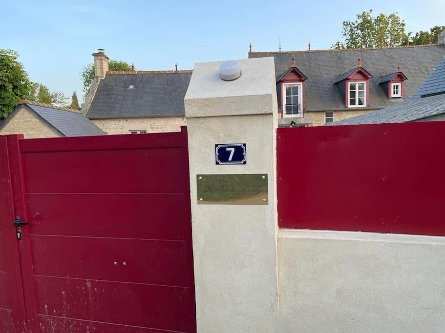 Photo of Buildings in Aure sur Mer