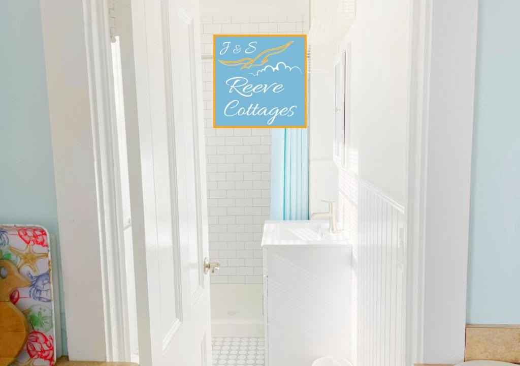 Photo of Bathroom in Aquebogue