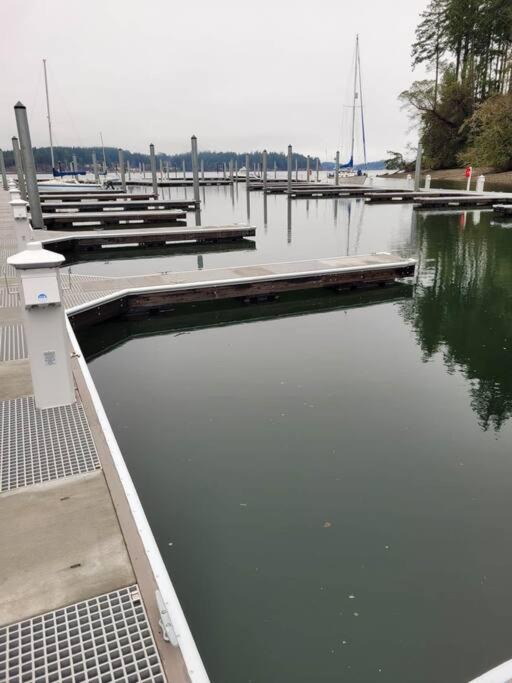 Photo of Others in Burley