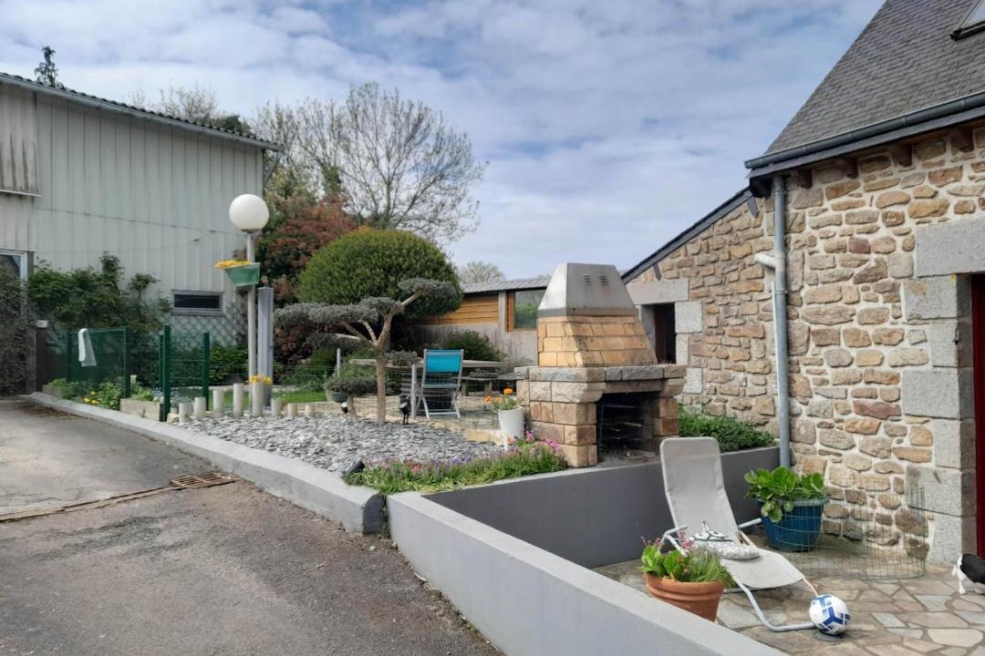 Photo of Buildings in Pledran