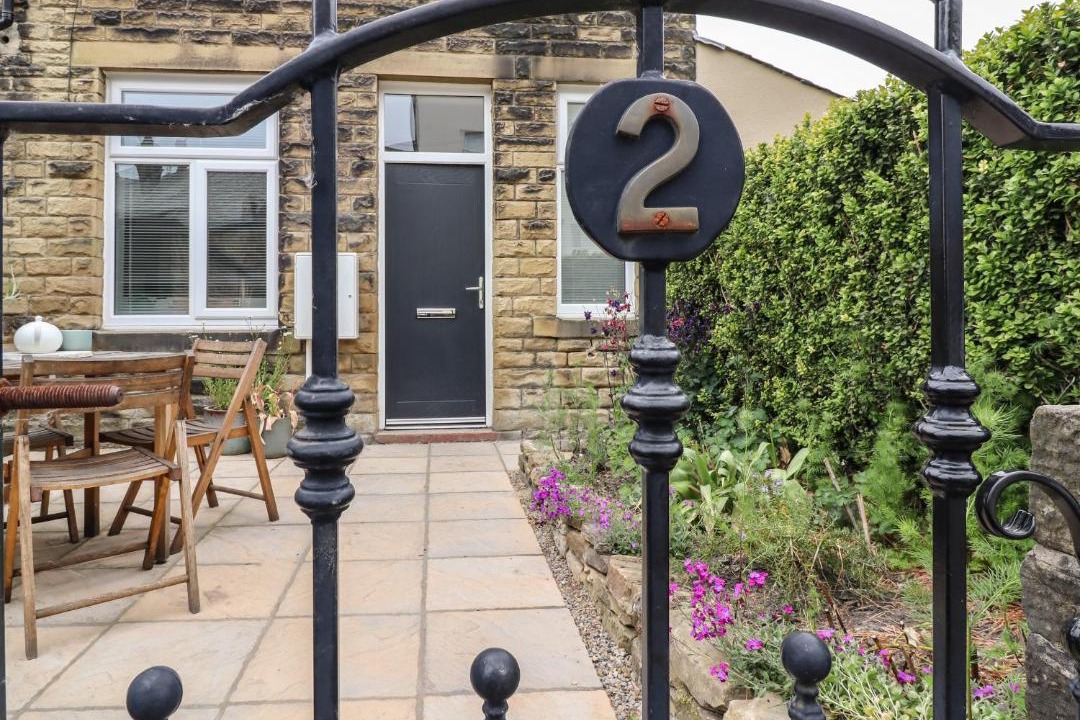 Photo of Others in Oakworth