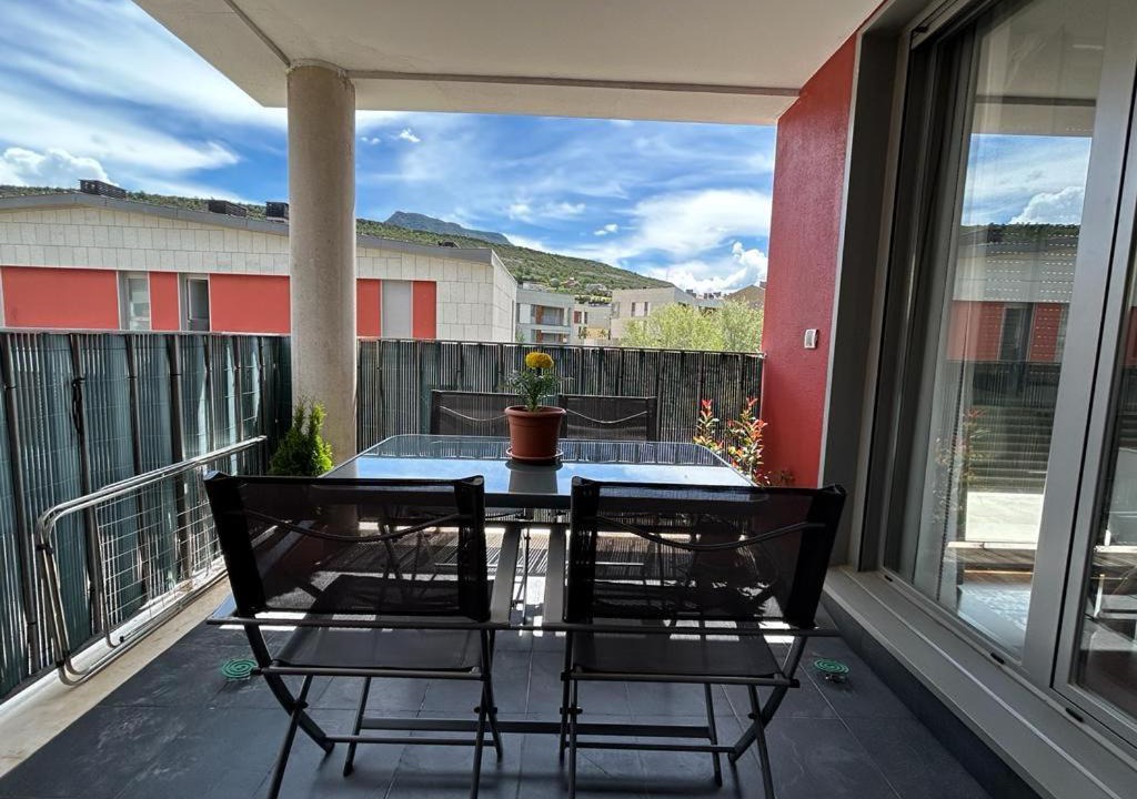 Photo of Patio Balcony in Abena