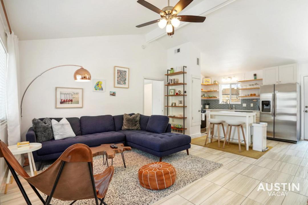 Photo of Livingroom in North University