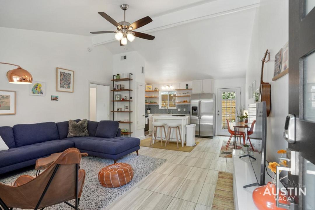 Photo of Livingroom in North University