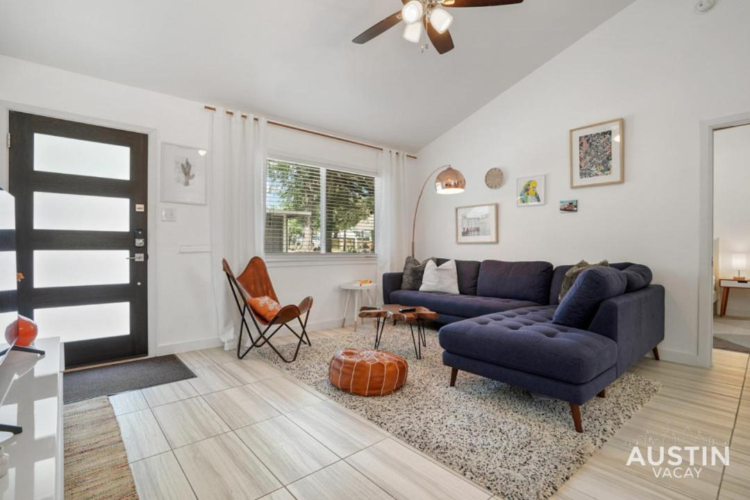 Photo of Livingroom in North University