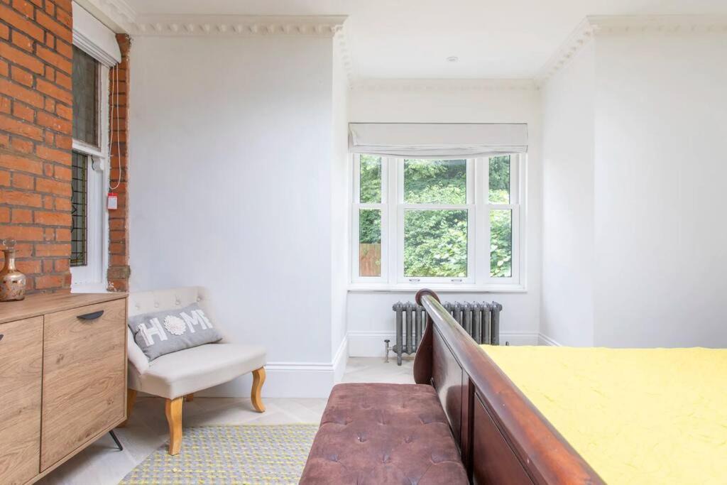 Photo of Others in Ealing