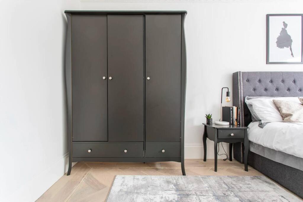 Photo of Bedroom in Ealing