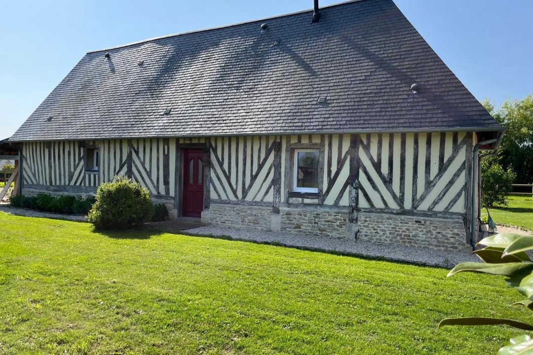 Photo of Buildings in Hotot-en-Auge