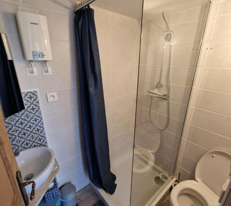 Photo of Bathroom in Conie-Molitard