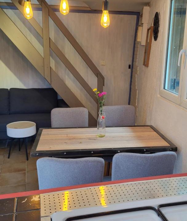 Photo of Livingroom in Mars