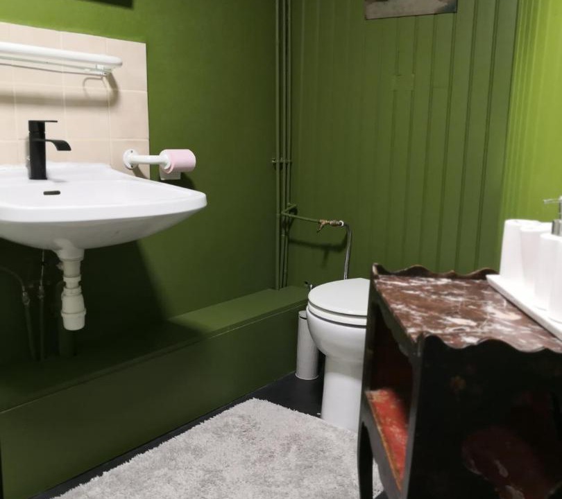 Photo of Bathroom in Cosne-Cours-sur-Loire