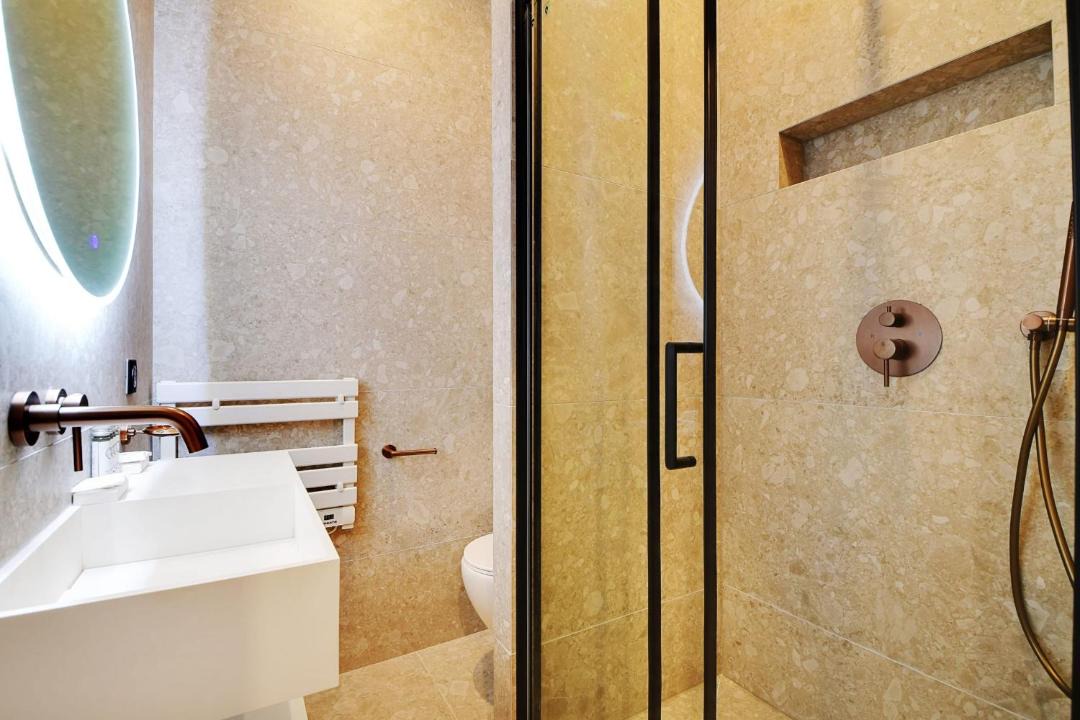 Photo of Bathroom in Villa Montmorency