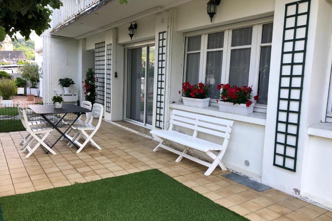 Photo of Patio Balcony in Nay