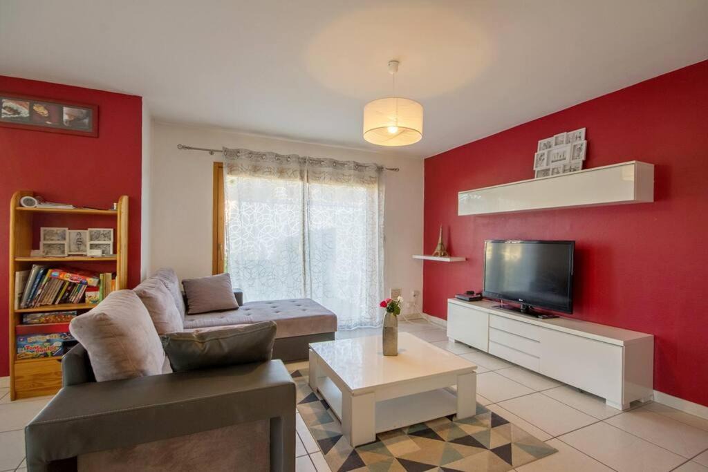 Photo of Others in Crach