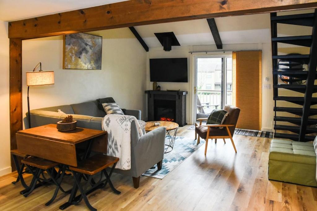 Photo of Others in Blodgett Mills