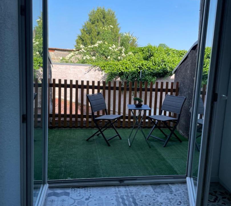 Photo of Patio Balcony in Bourbonne-les-Bains